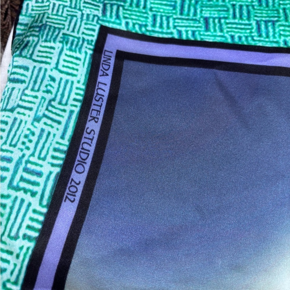 Linda Luster Horse Head Silk Scarf Wrap 2012 24x71 inches 100% Silk Equestrian - Picture 4 of 9